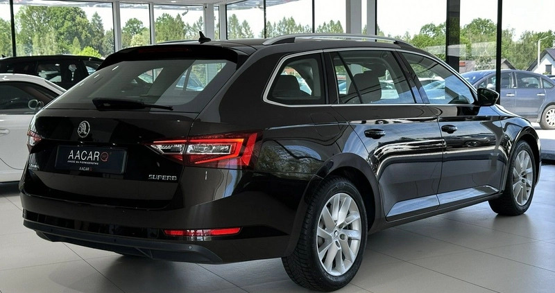 Skoda Superb cena 99900 przebieg: 135160, rok produkcji 2019 z Mogilno małe 781